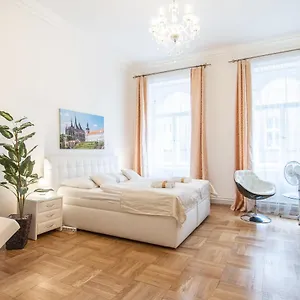 3* Penzion Palace - Wenceslas Square